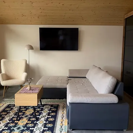 на схилі - з чаном, буковель, Holiday home *